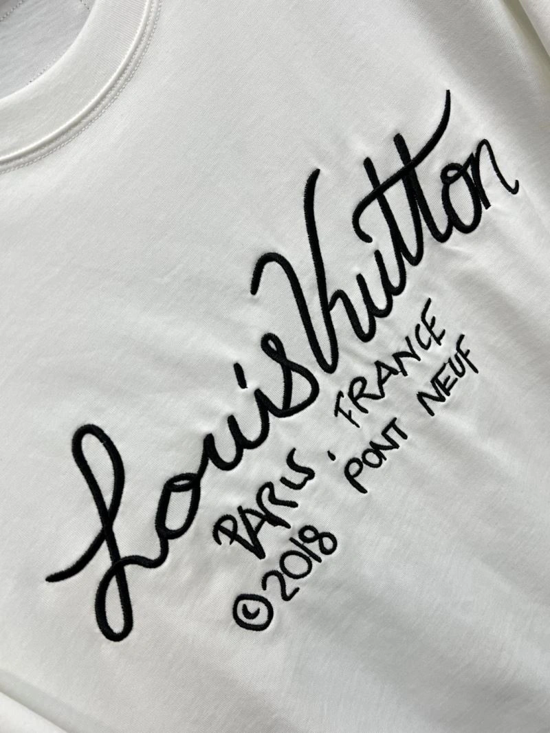 UrbanChic Louis Vuitton T-Shirts 135284