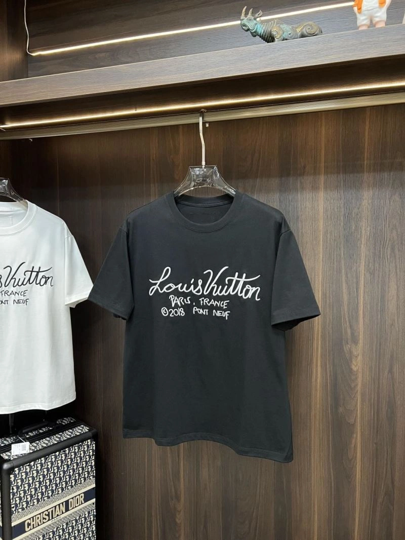 HighQuality Louis Vuitton T-Shirts 135277