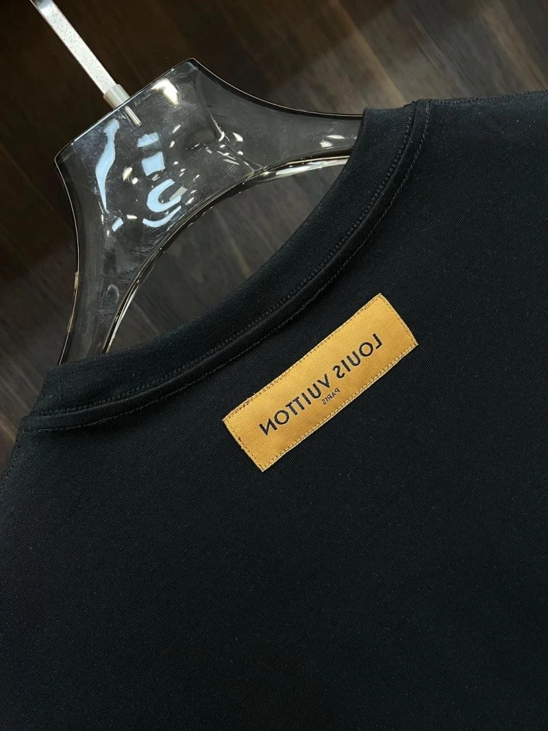 HighQuality Louis Vuitton T-Shirts 135277