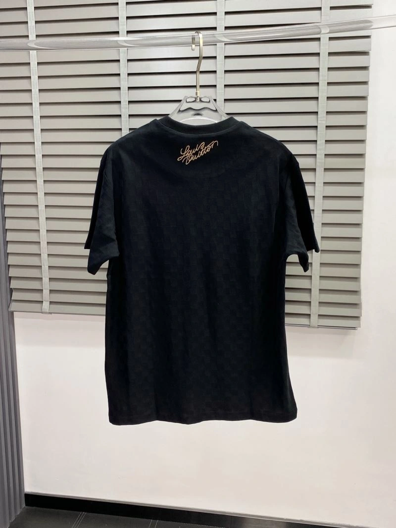 Modern Louis Vuitton T-Shirts 135288