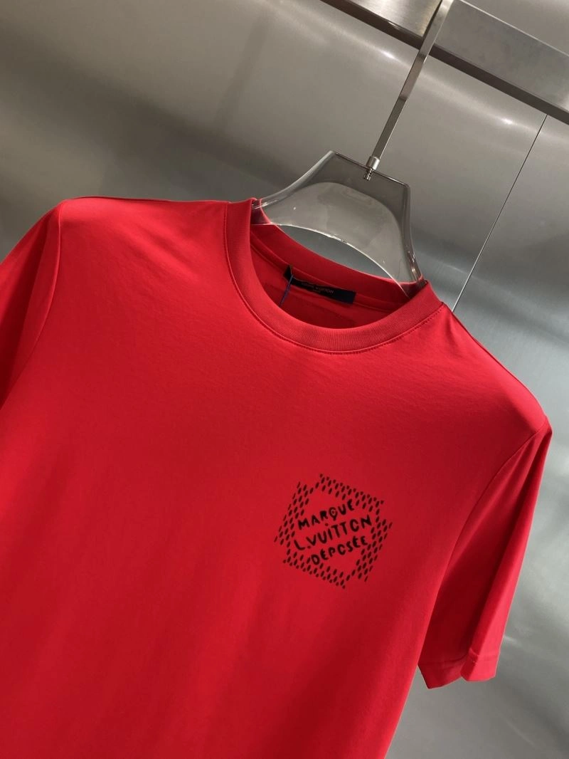 Louis Vuitton T-Shirts Sleek 135275