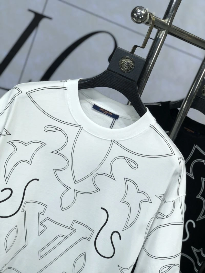 Louis Vuitton T-Shirts Sophisticated 135238