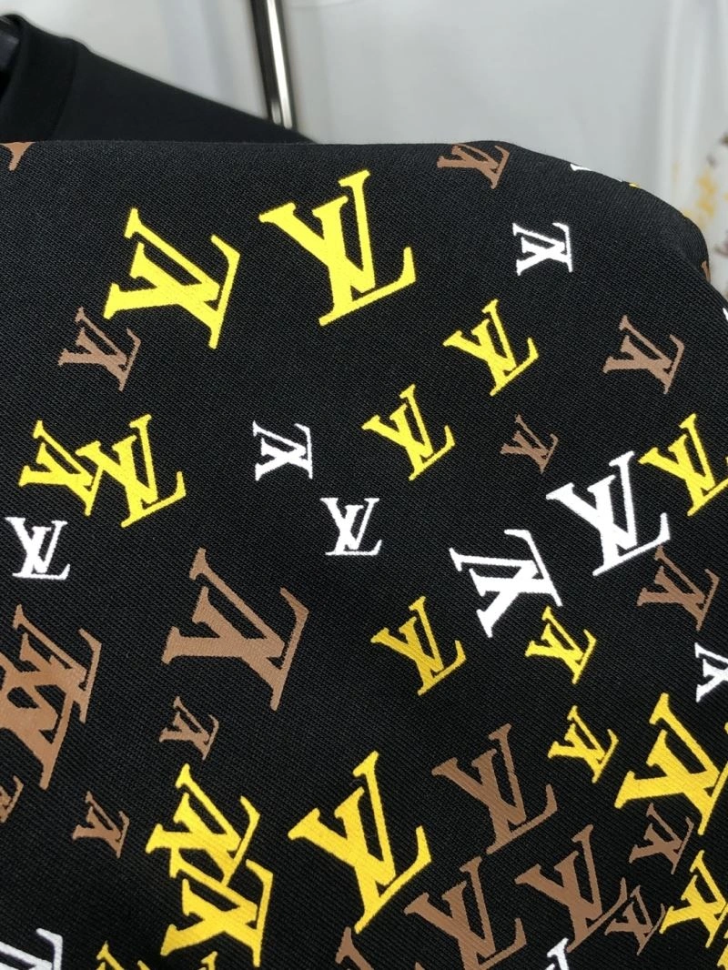 Louis Vuitton T-Shirts Lightweight 135240
