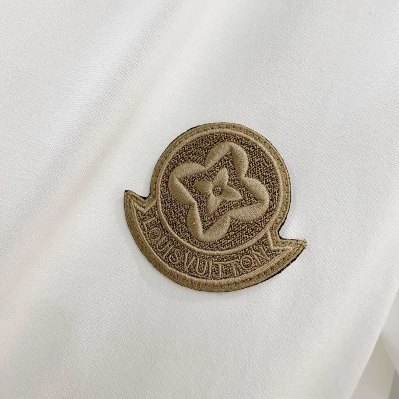 Modern Louis Vuitton T-Shirts 135243