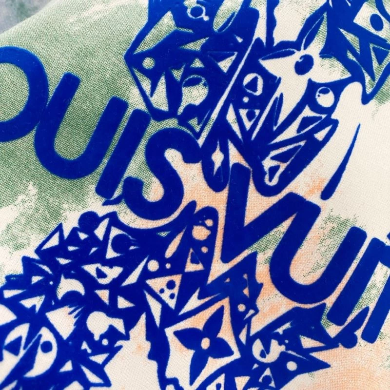 Louis Vuitton T-Shirts Chic 135241
