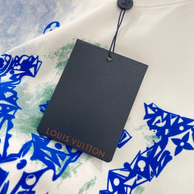 Louis Vuitton T-Shirts Chic 135241