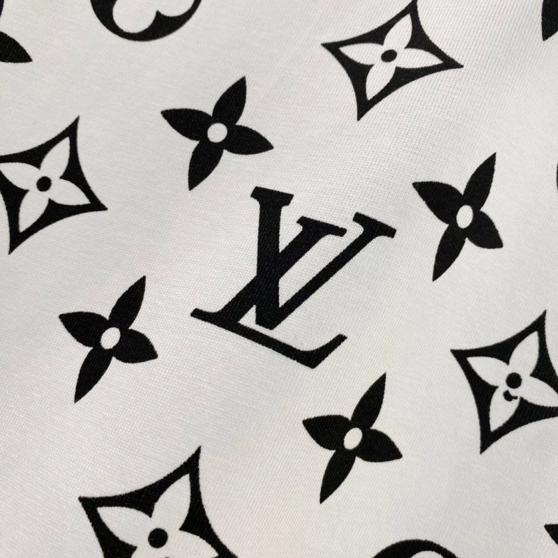 Timeless Louis Vuitton T-Shirts 135239