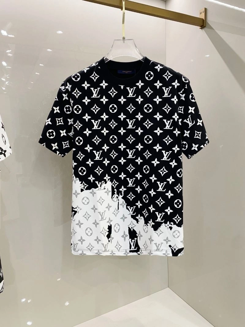 Louis Vuitton T-Shirts Resilient 135258