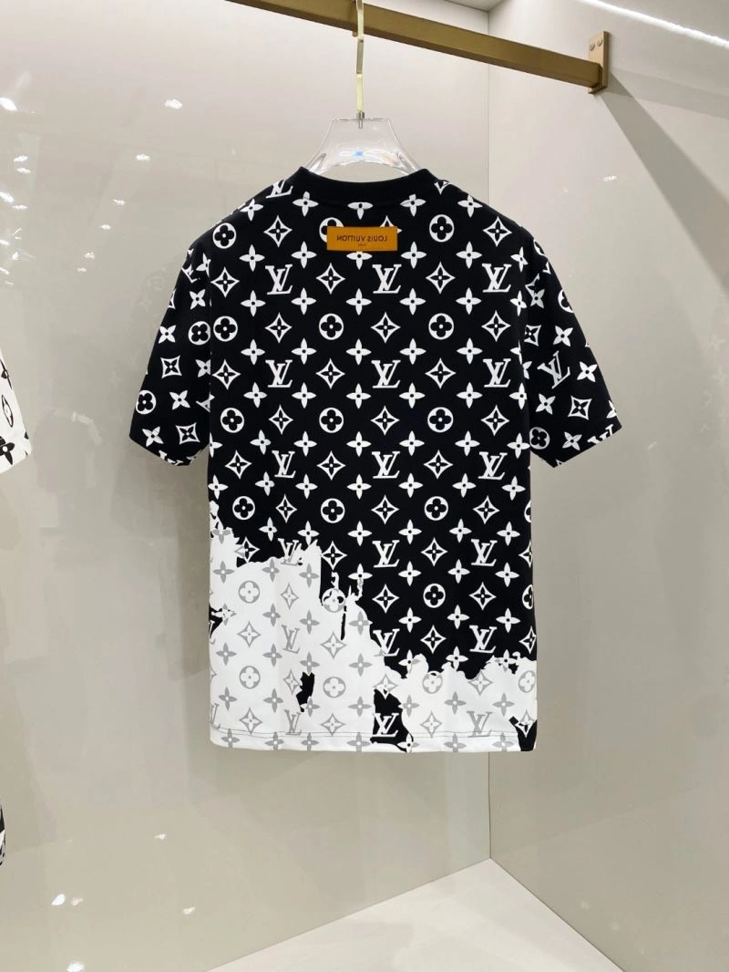 Louis Vuitton T-Shirts Resilient 135258