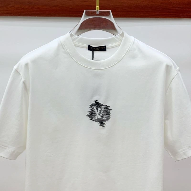 Affordable Louis Vuitton T-Shirts 135230