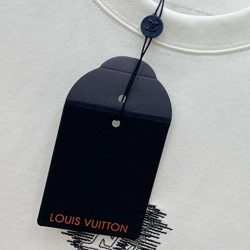 Affordable Louis Vuitton T-Shirts 135230