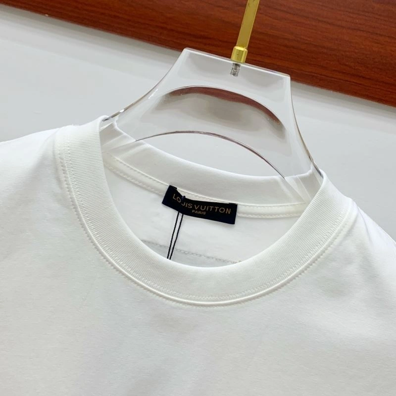 Affordable Louis Vuitton T-Shirts 135230