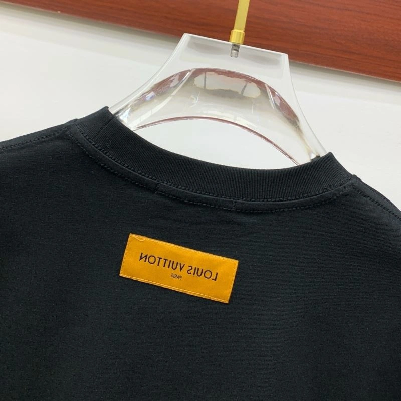 Louis Vuitton T-Shirts Fashionable 135251