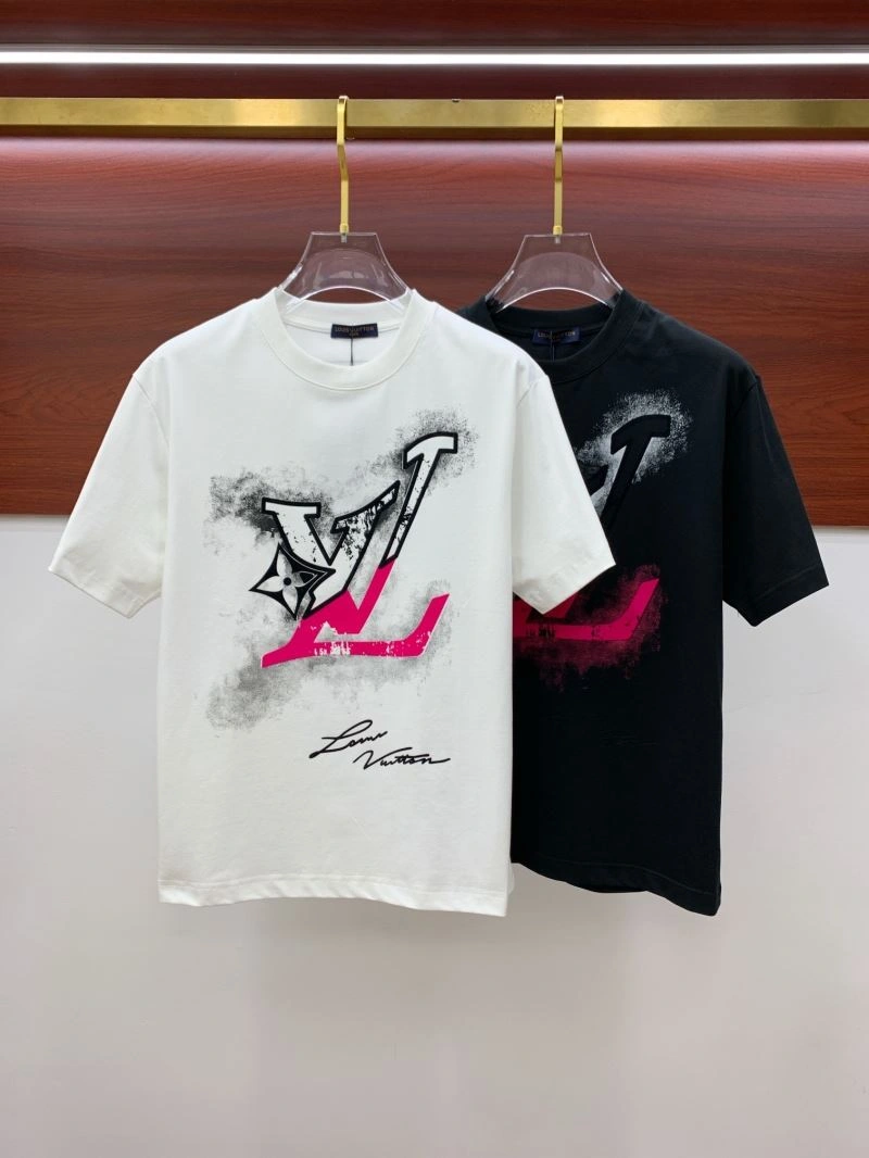Louis Vuitton T-Shirts Fashionable 135251