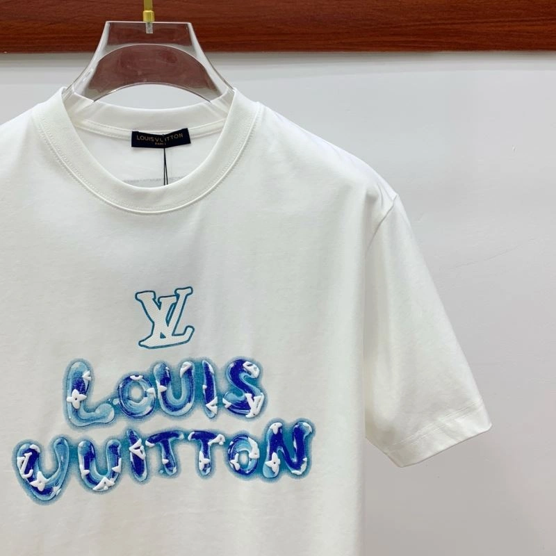 Lightweight Louis Vuitton T-Shirts 135232