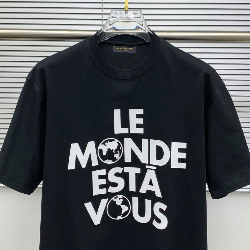 Louis Vuitton T-Shirts WrinkleFree 135237