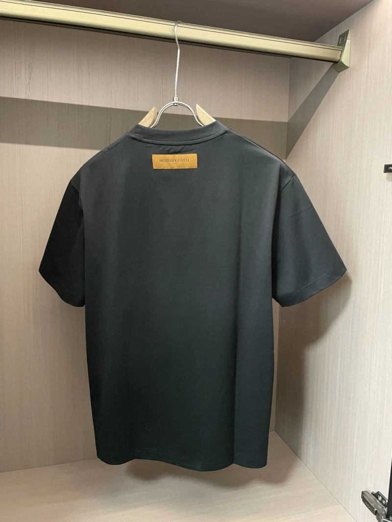 Louis Vuitton T-Shirts OdorResistant 135262