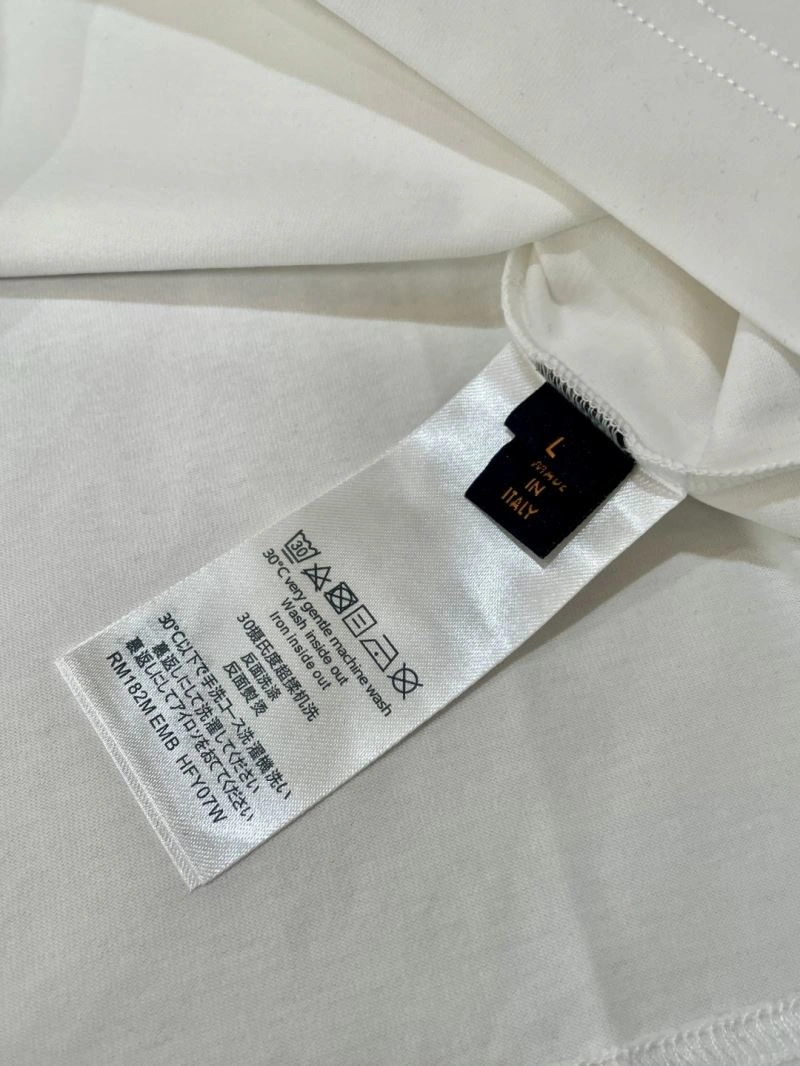 Louis Vuitton T-Shirts OdorResistant 135262