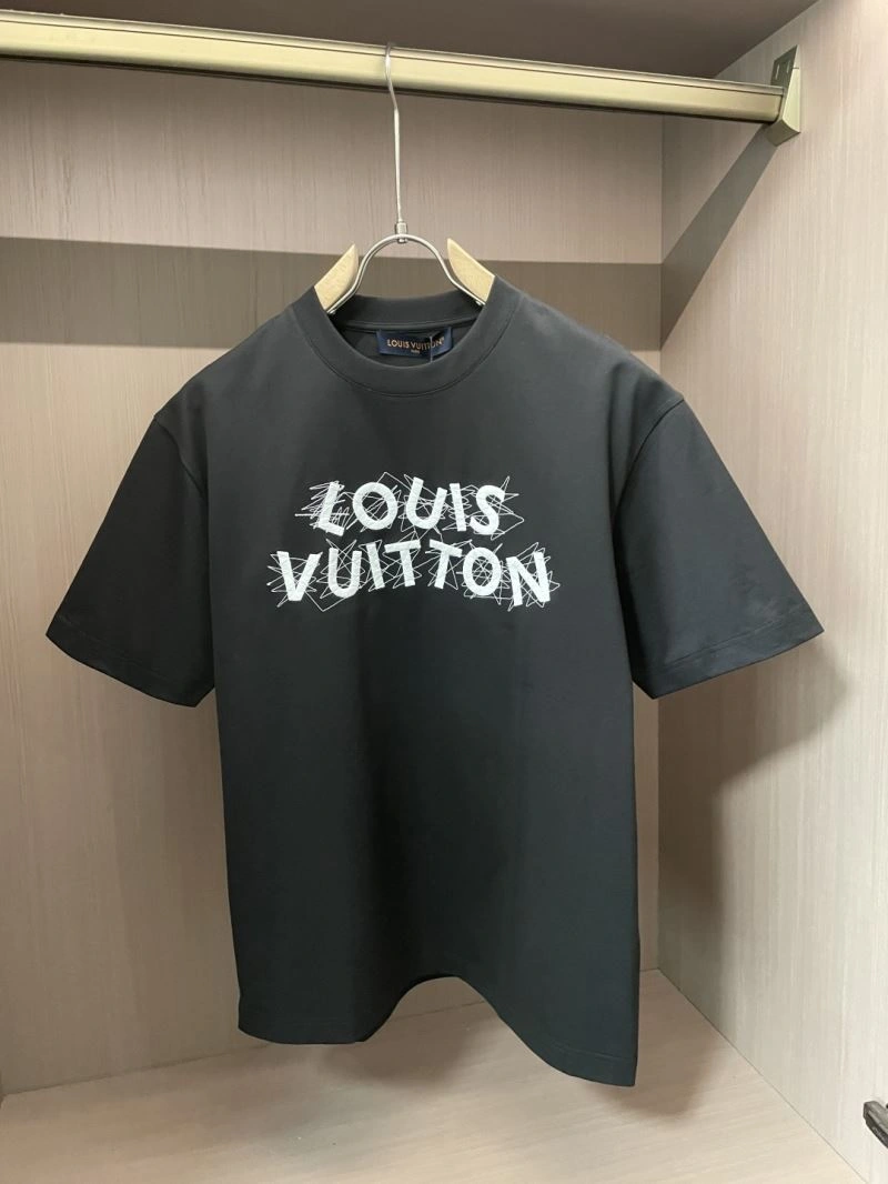 Louis Vuitton T-Shirts Trendsetting 135252