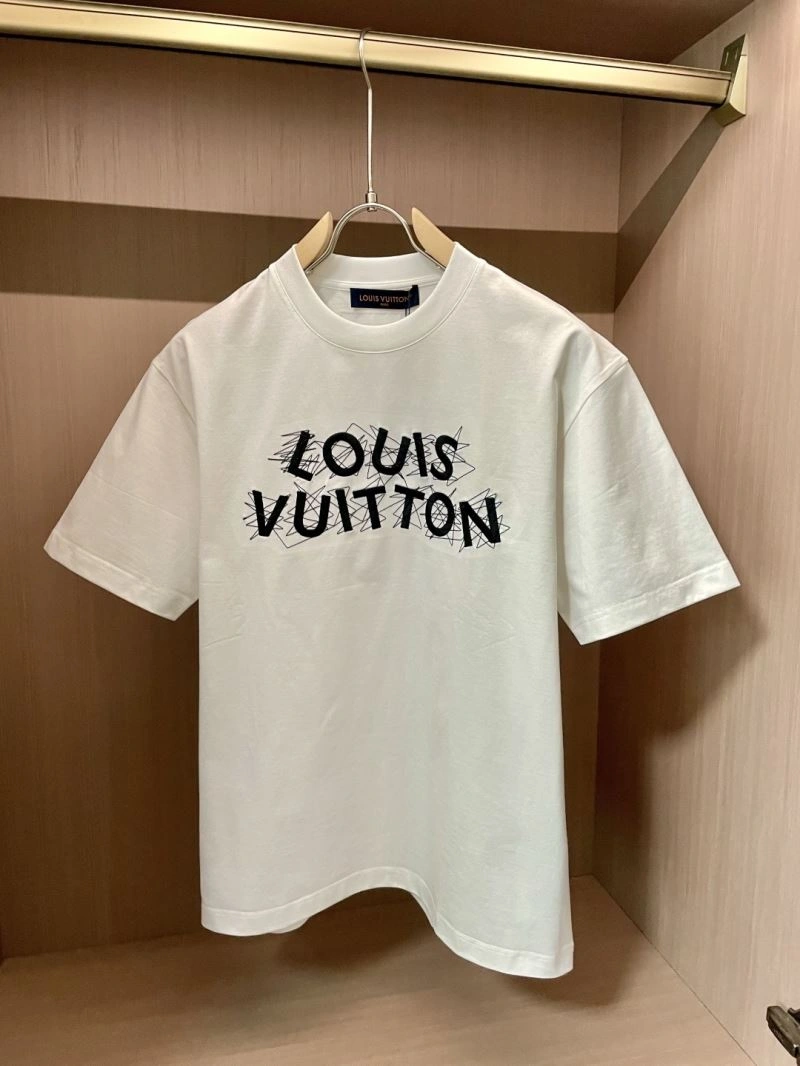 Louis Vuitton T-Shirts Trendsetting 135252