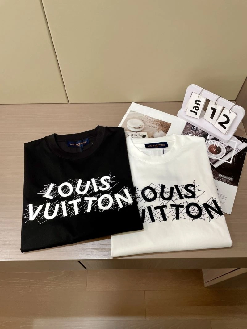 Louis Vuitton T-Shirts Trendsetting 135252