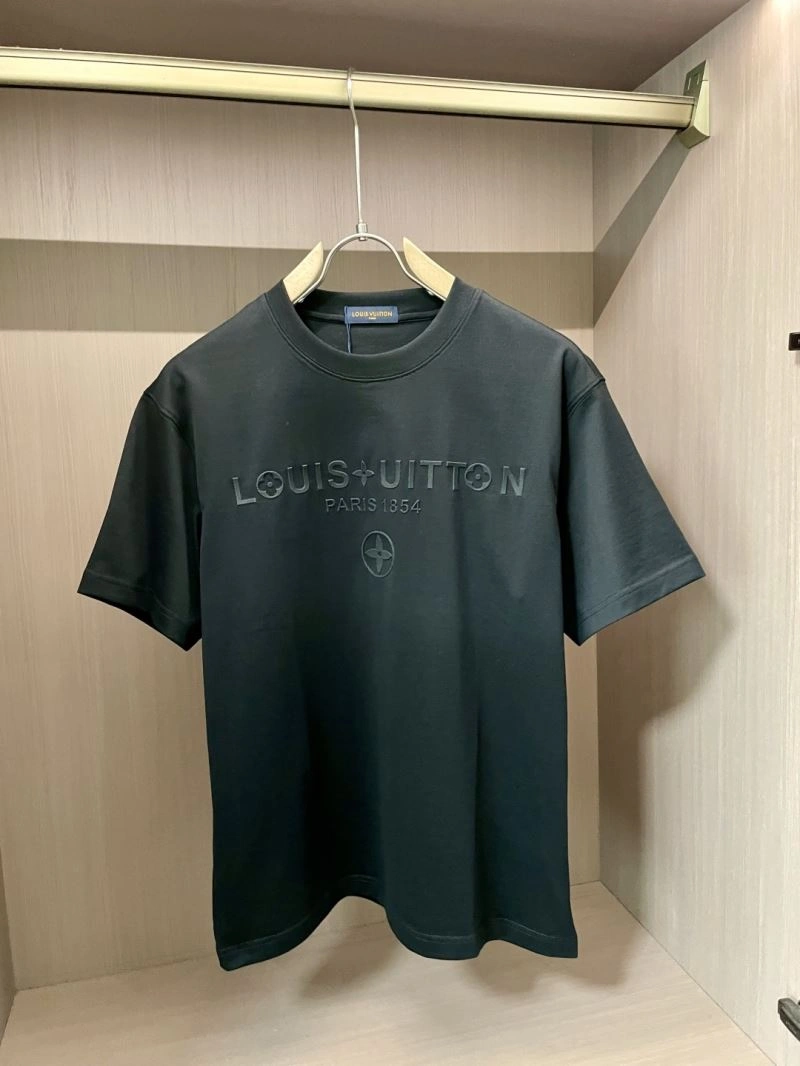 Louis Vuitton T-Shirts Functional 135260