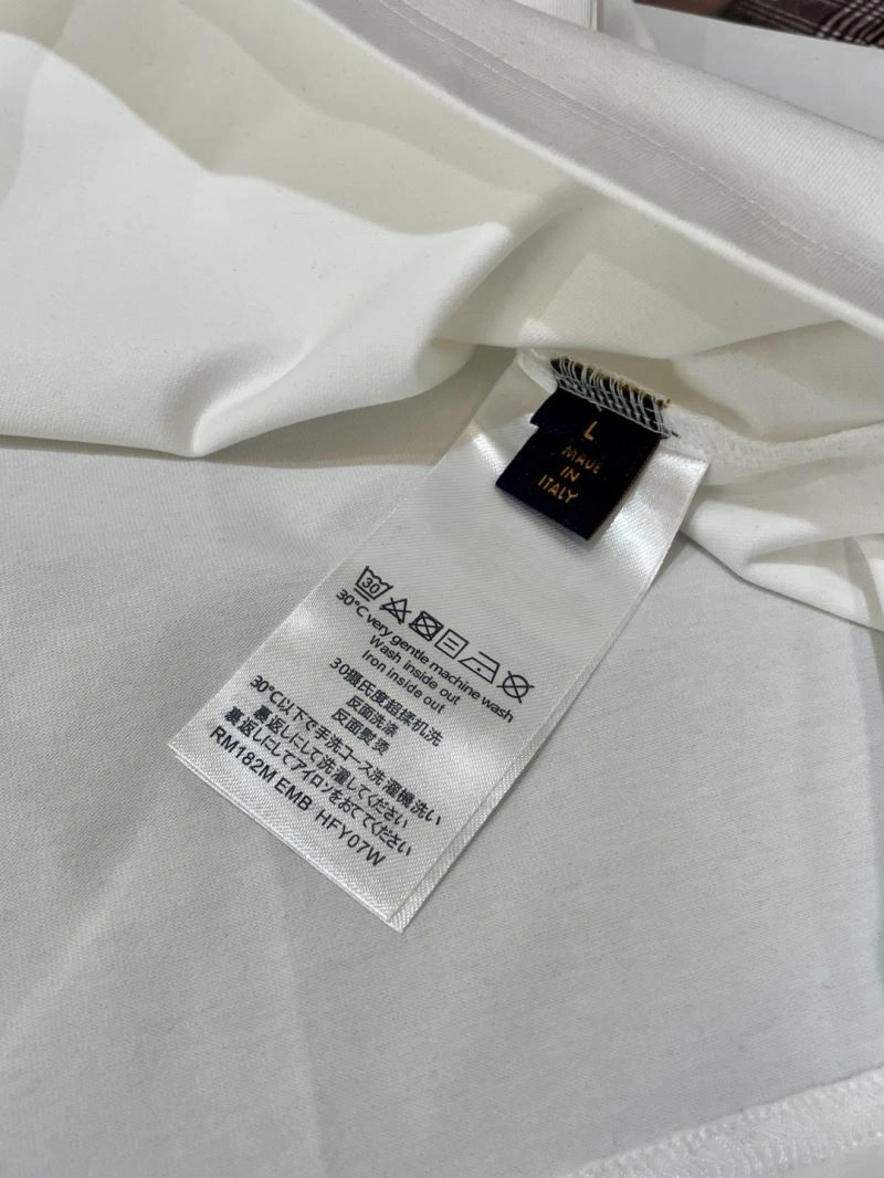 HighPerformance Louis Vuitton T-Shirts 135261