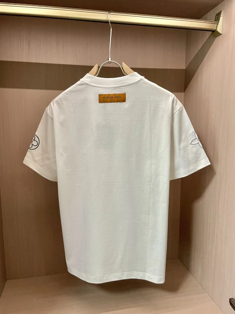 Louis Vuitton T-Shirts Durable 135259