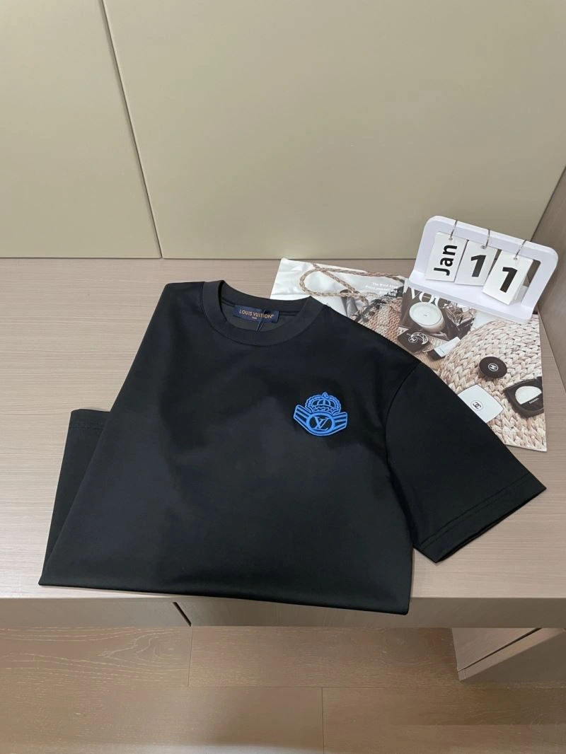 EyeCatching Louis Vuitton T-Shirts 135233