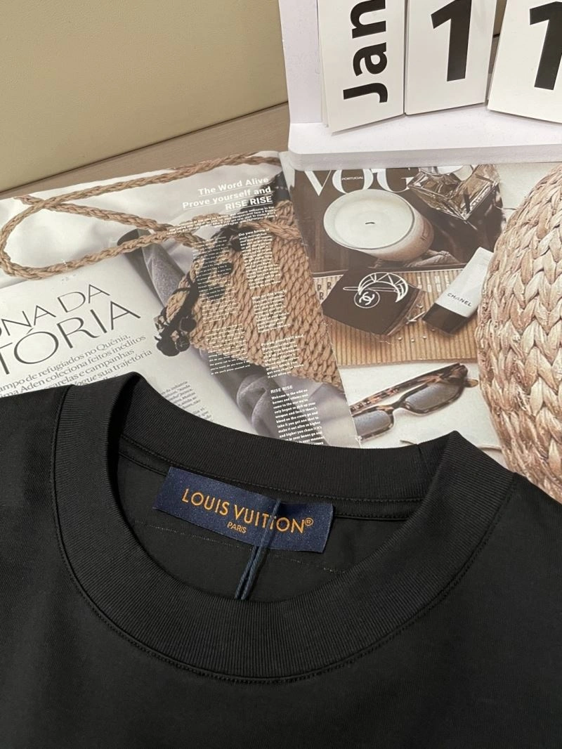 EyeCatching Louis Vuitton T-Shirts 135233
