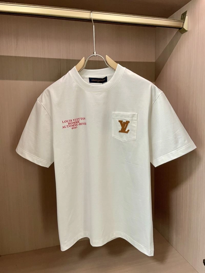 WellDesigned Louis Vuitton T-Shirts 135227