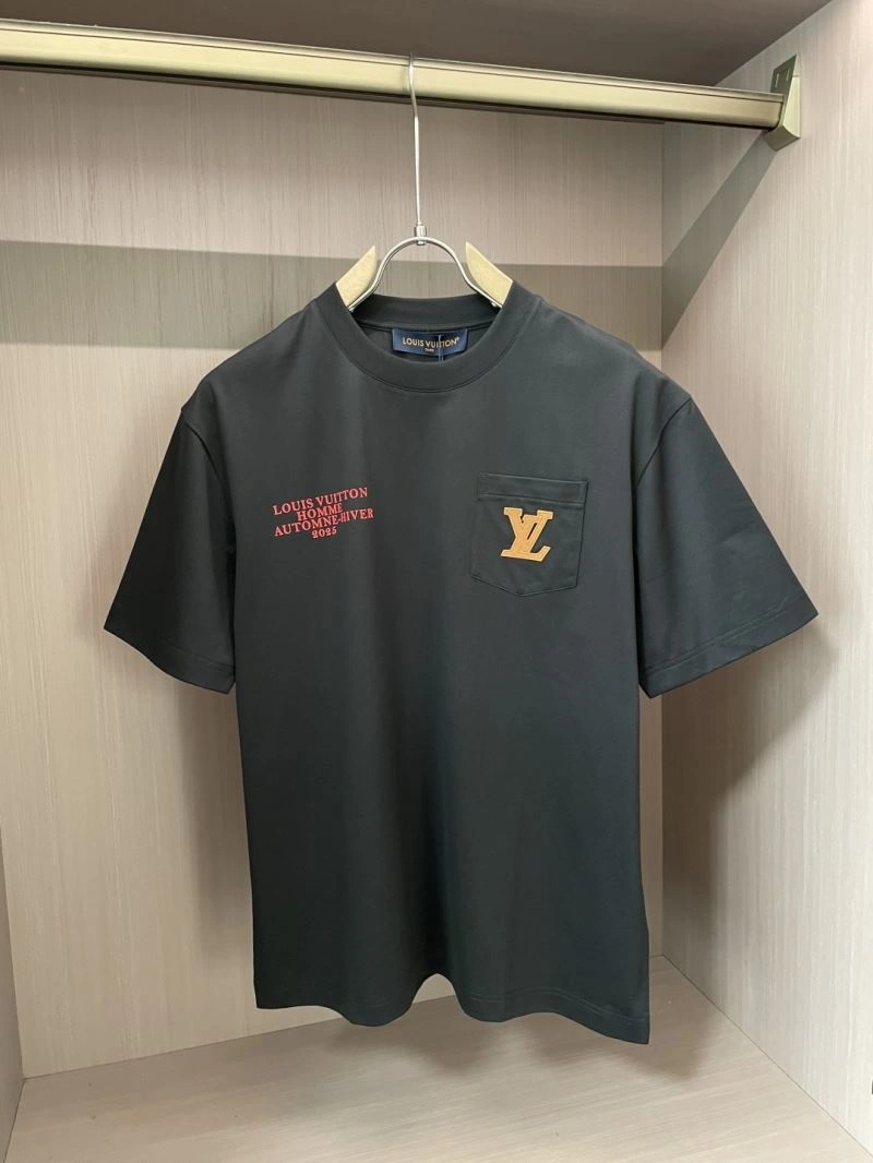WellDesigned Louis Vuitton T-Shirts 135227