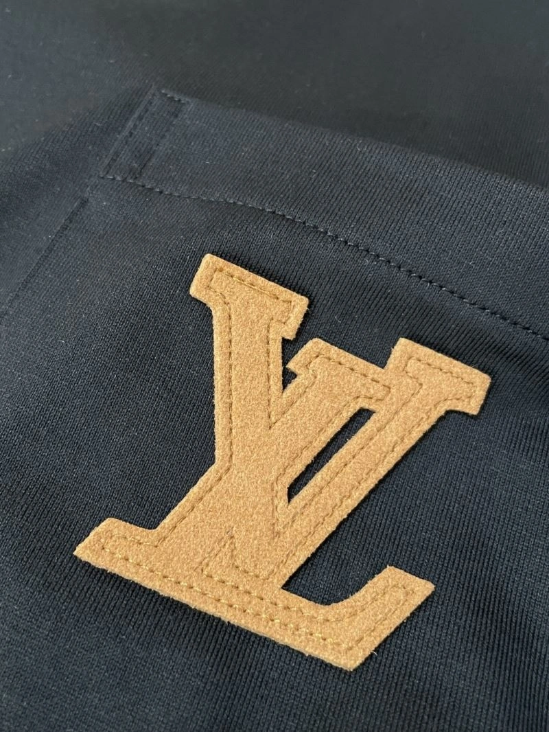 WellDesigned Louis Vuitton T-Shirts 135227