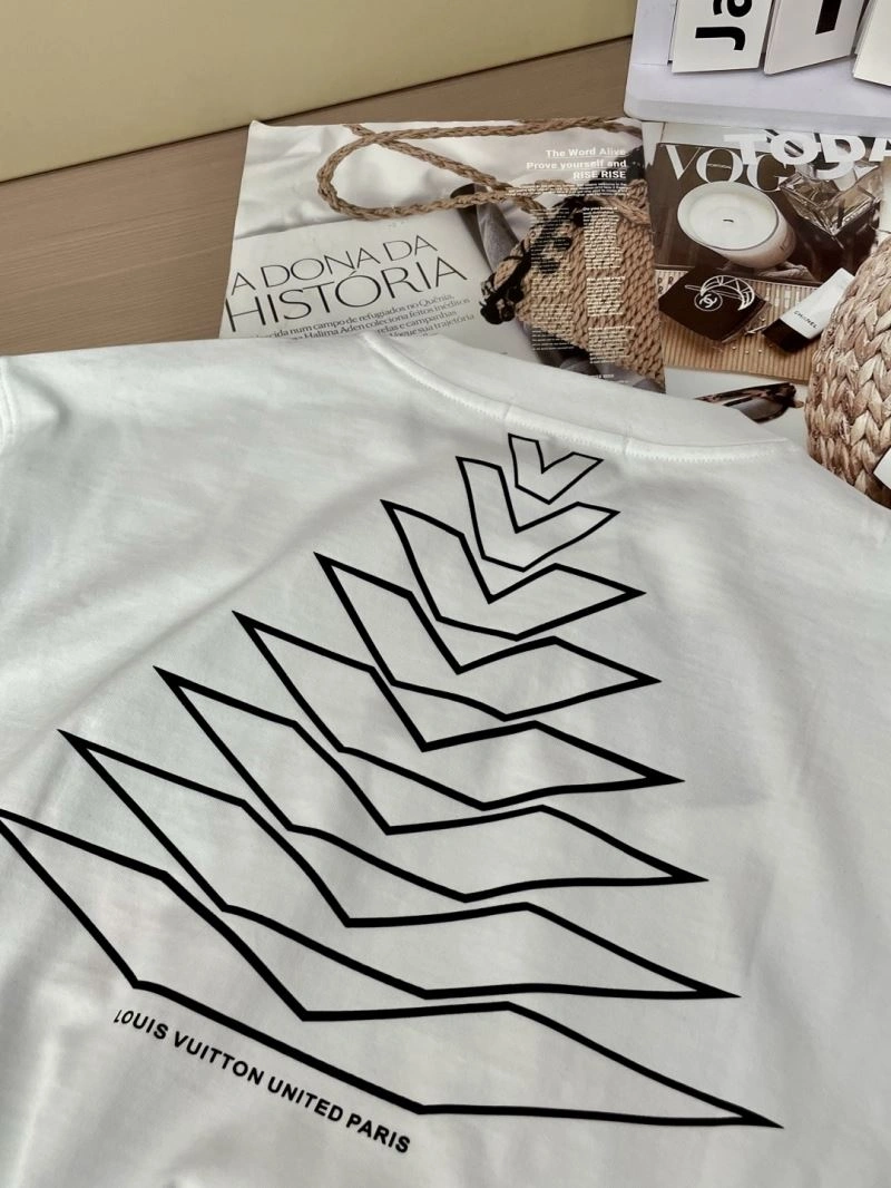 Louis Vuitton T-Shirts Effortless 135225