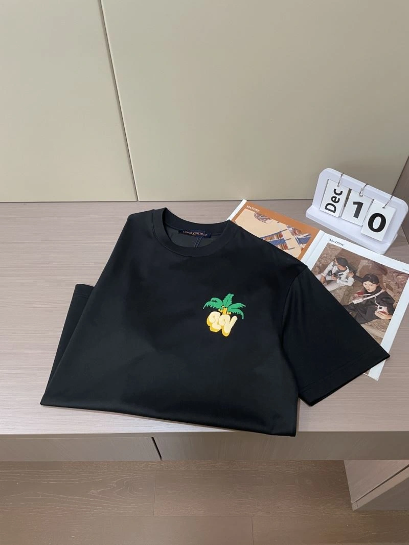 Louis Vuitton T-Shirts Sophisticated 135226