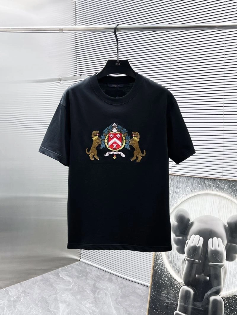 Lightweight Louis Vuitton T-Shirts 135265