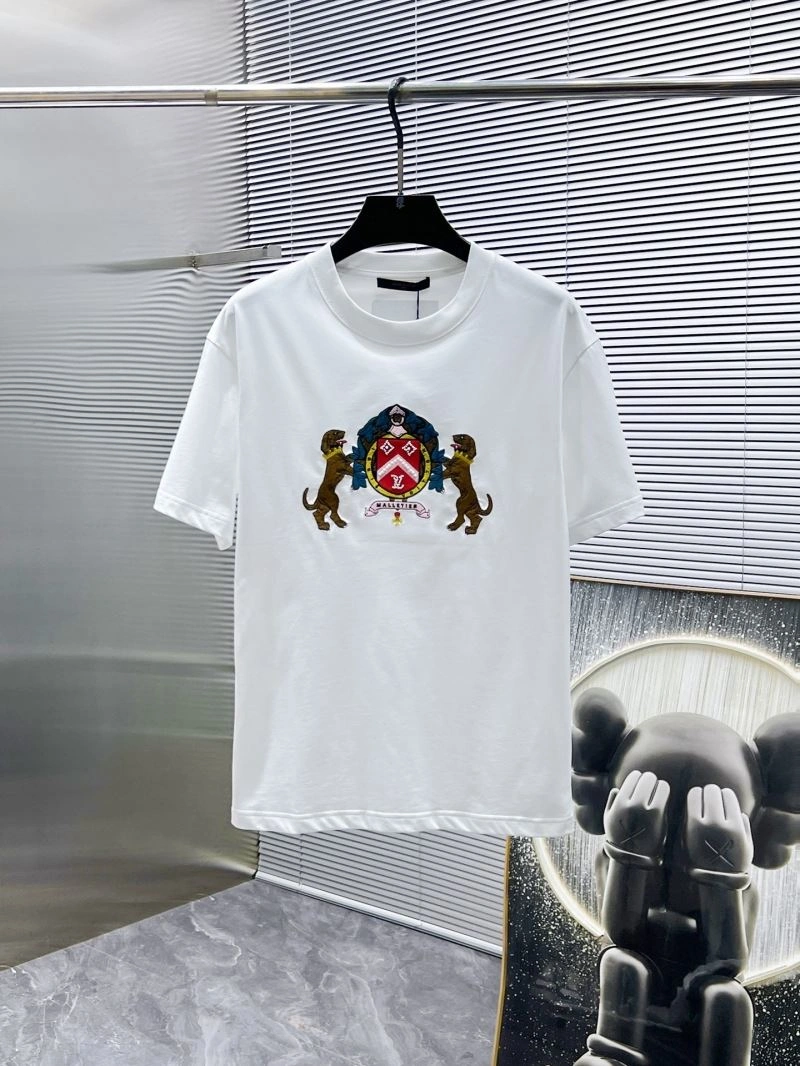 Lightweight Louis Vuitton T-Shirts 135265