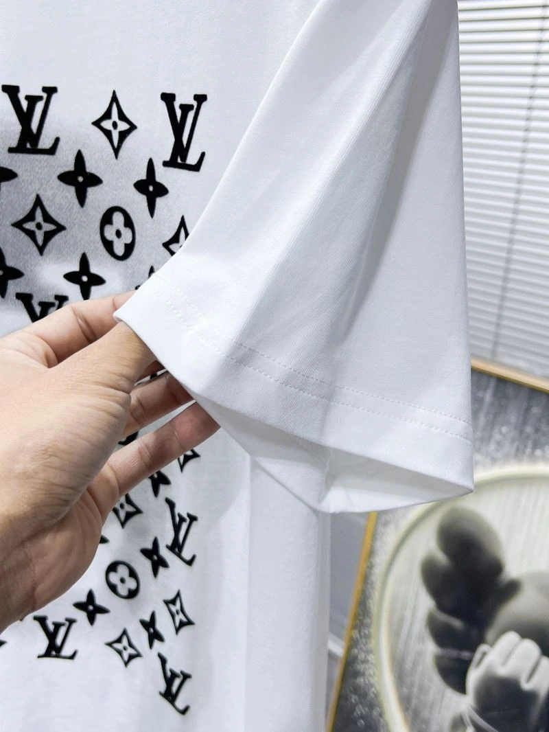 Louis Vuitton T-Shirts Reliable 135216