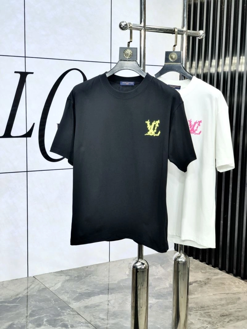 Stylish Louis Vuitton T-Shirts 135219