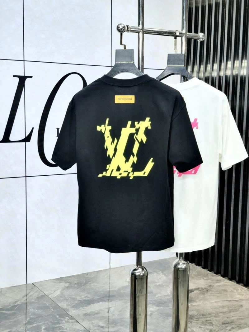 Stylish Louis Vuitton T-Shirts 135219