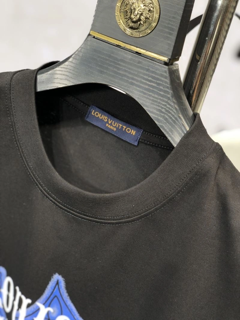 Louis Vuitton T-Shirts FashionForward 135211