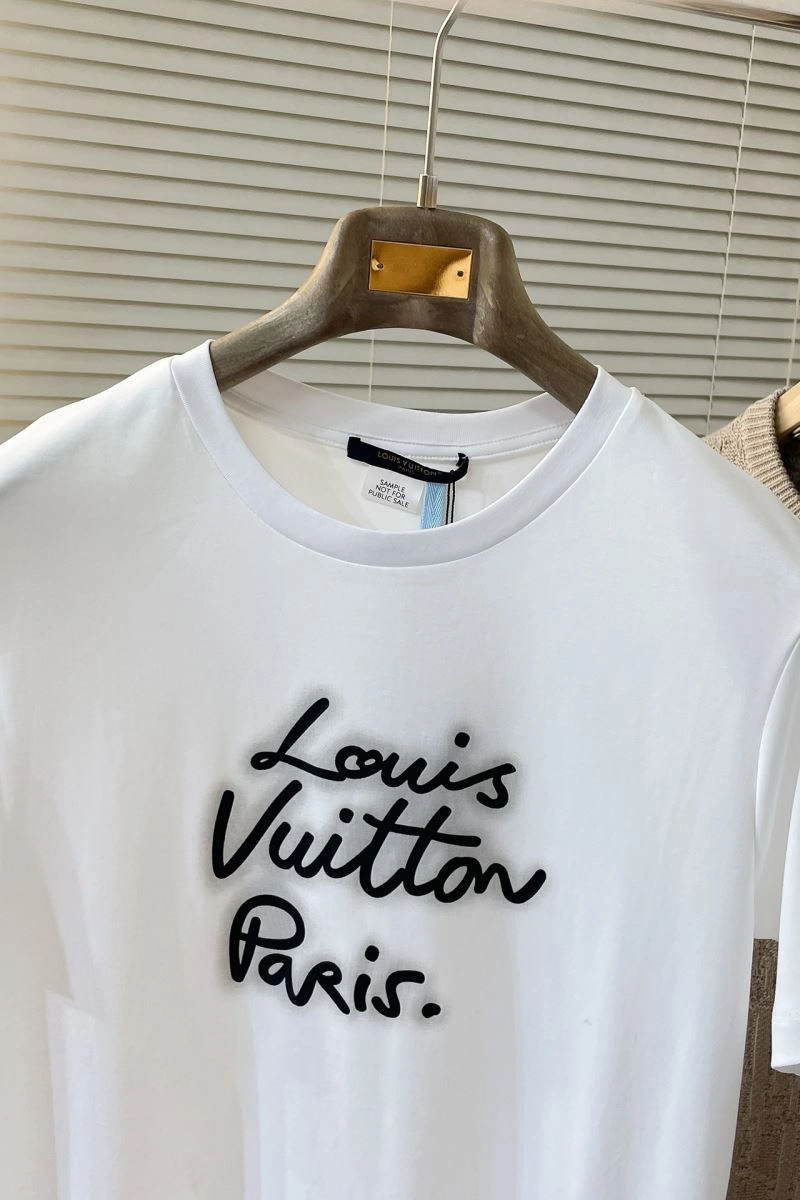 Louis Vuitton T-Shirts Cozy 135200