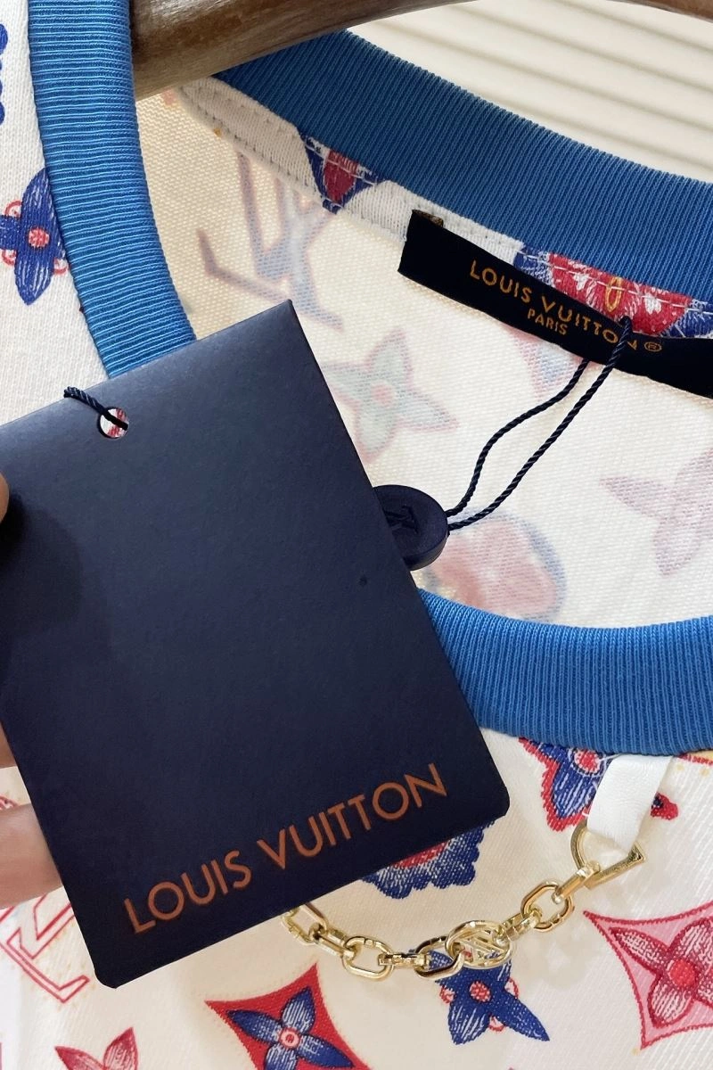 Louis Vuitton T-Shirts SmartChoice 135221