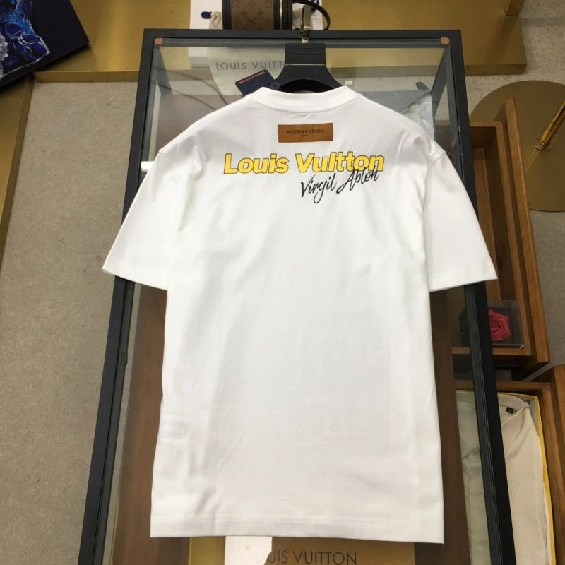 Compact Louis Vuitton T-Shirts 135199