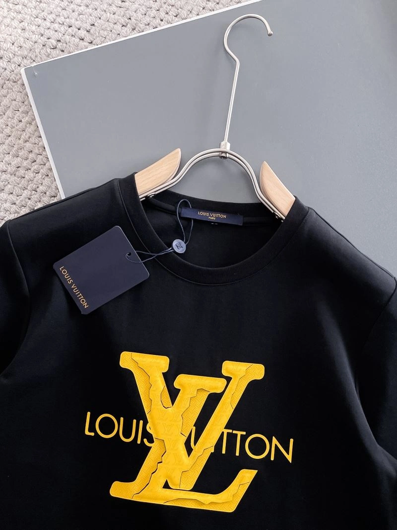 Louis Vuitton T-Shirts Modern 135208