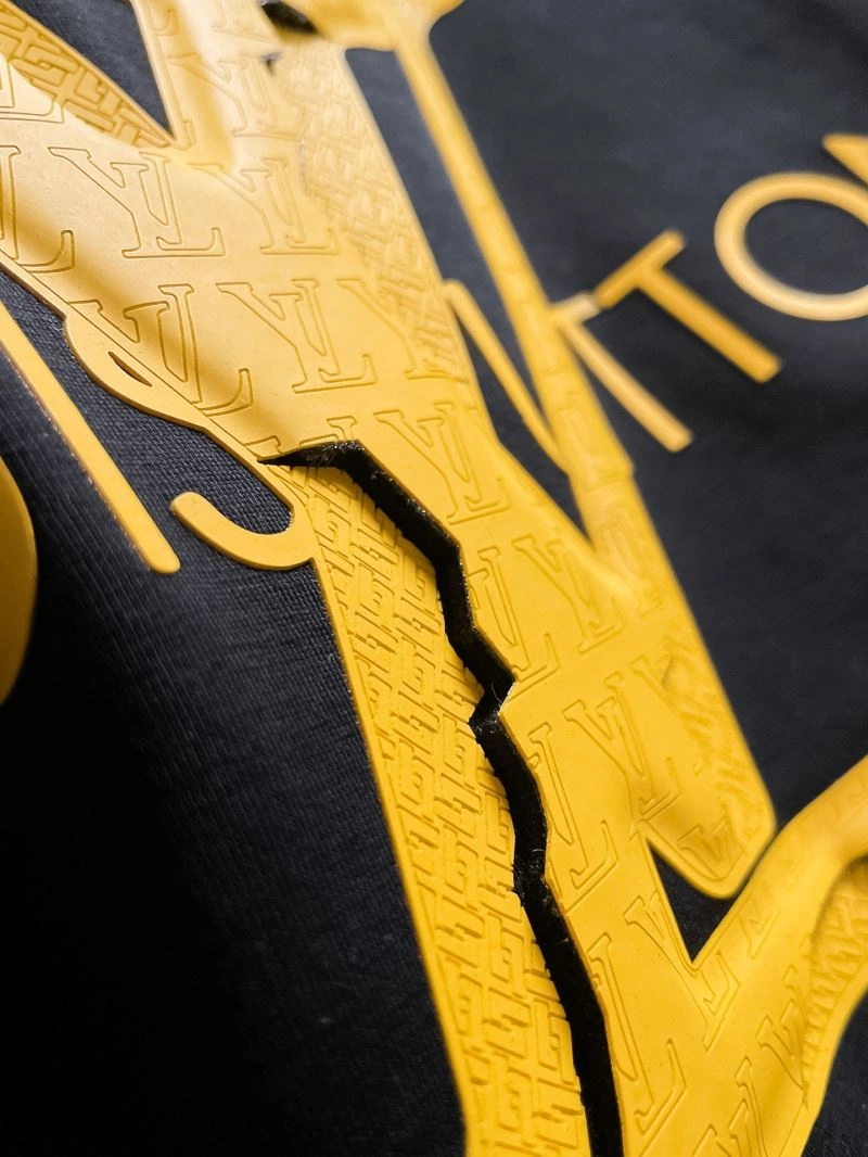 Louis Vuitton T-Shirts Modern 135208