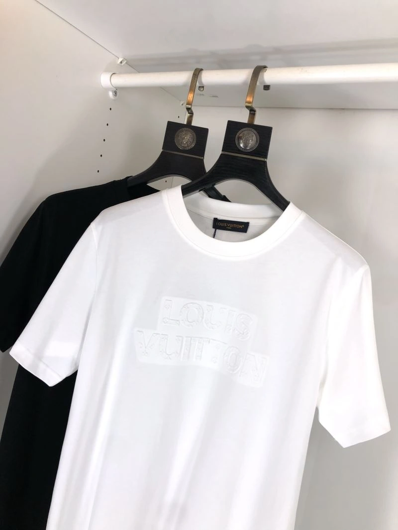 Packable Louis Vuitton T-Shirts 135222