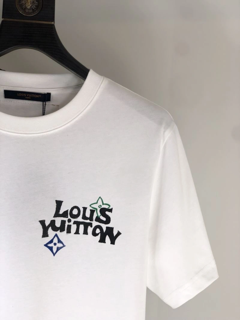 SoftTouch Louis Vuitton T-Shirts 135212