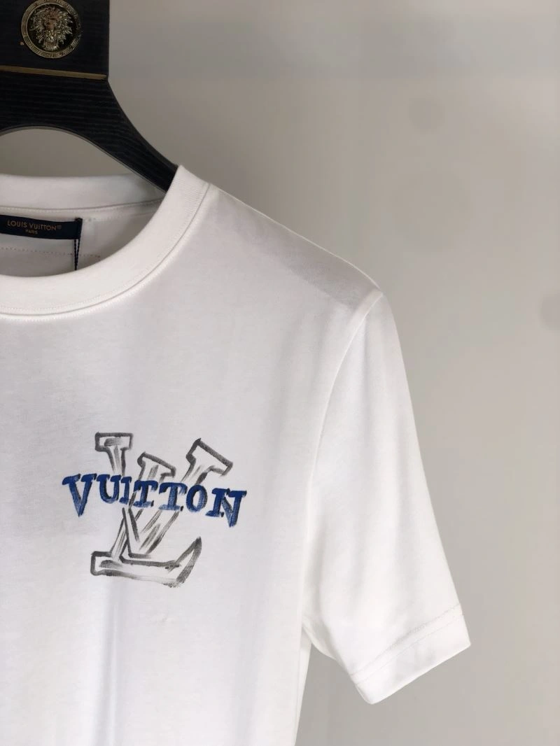 Modern Louis Vuitton T-Shirts 135218