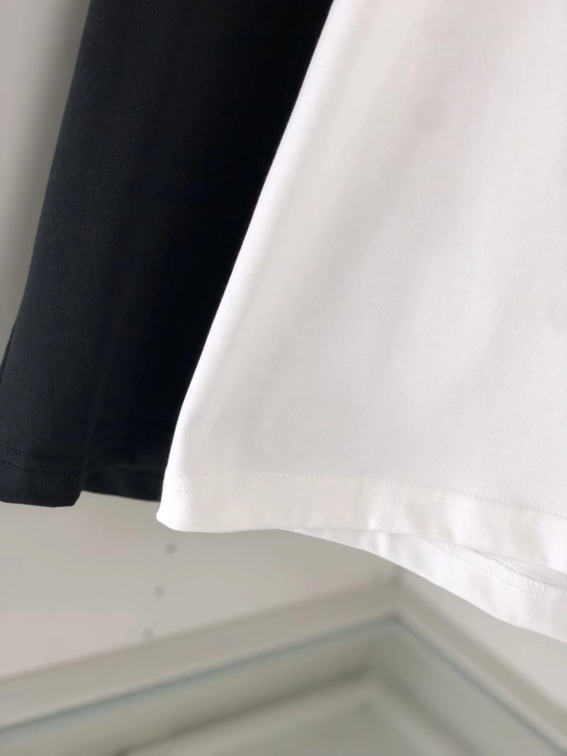 Modern Louis Vuitton T-Shirts 135218